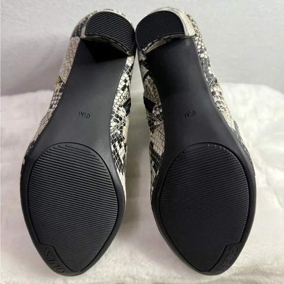 (NEW) GUESS Snake Print Python Ankle Boots - Picture 7 of 10
